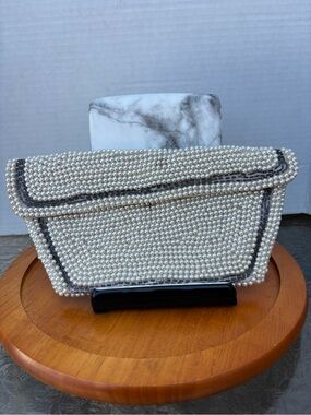 Retro La Regale Beaded Flap Clutch Bag - Ivory